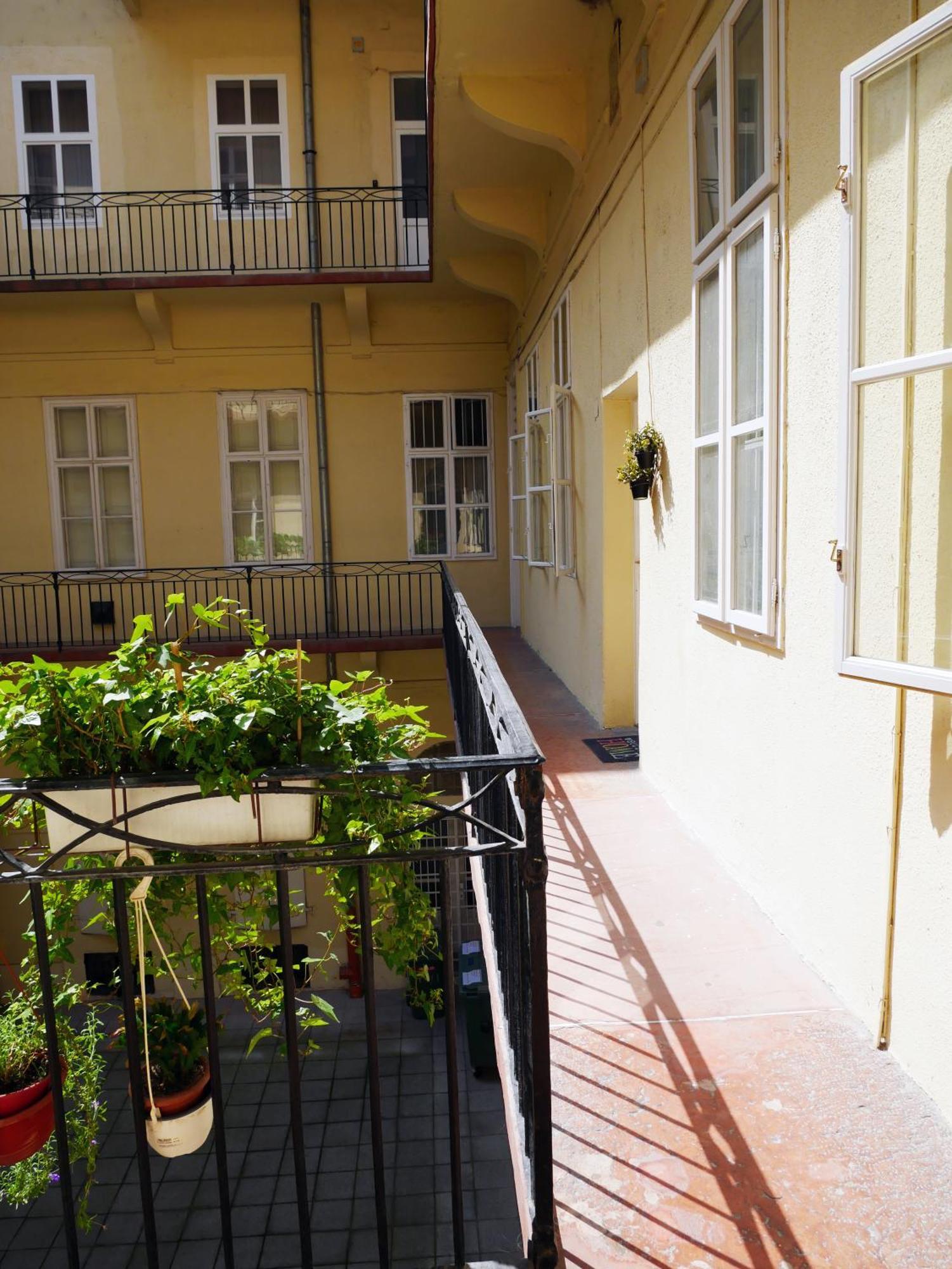 Dorotea - Cosy Home In The Heart Of Budapest Exterior foto