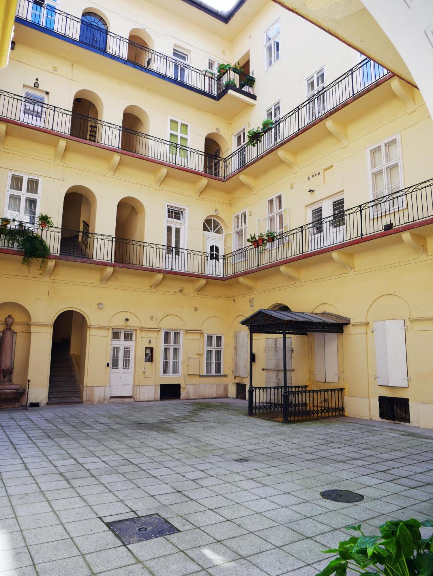 Dorotea - Cosy Home In The Heart Of Budapest Exterior foto